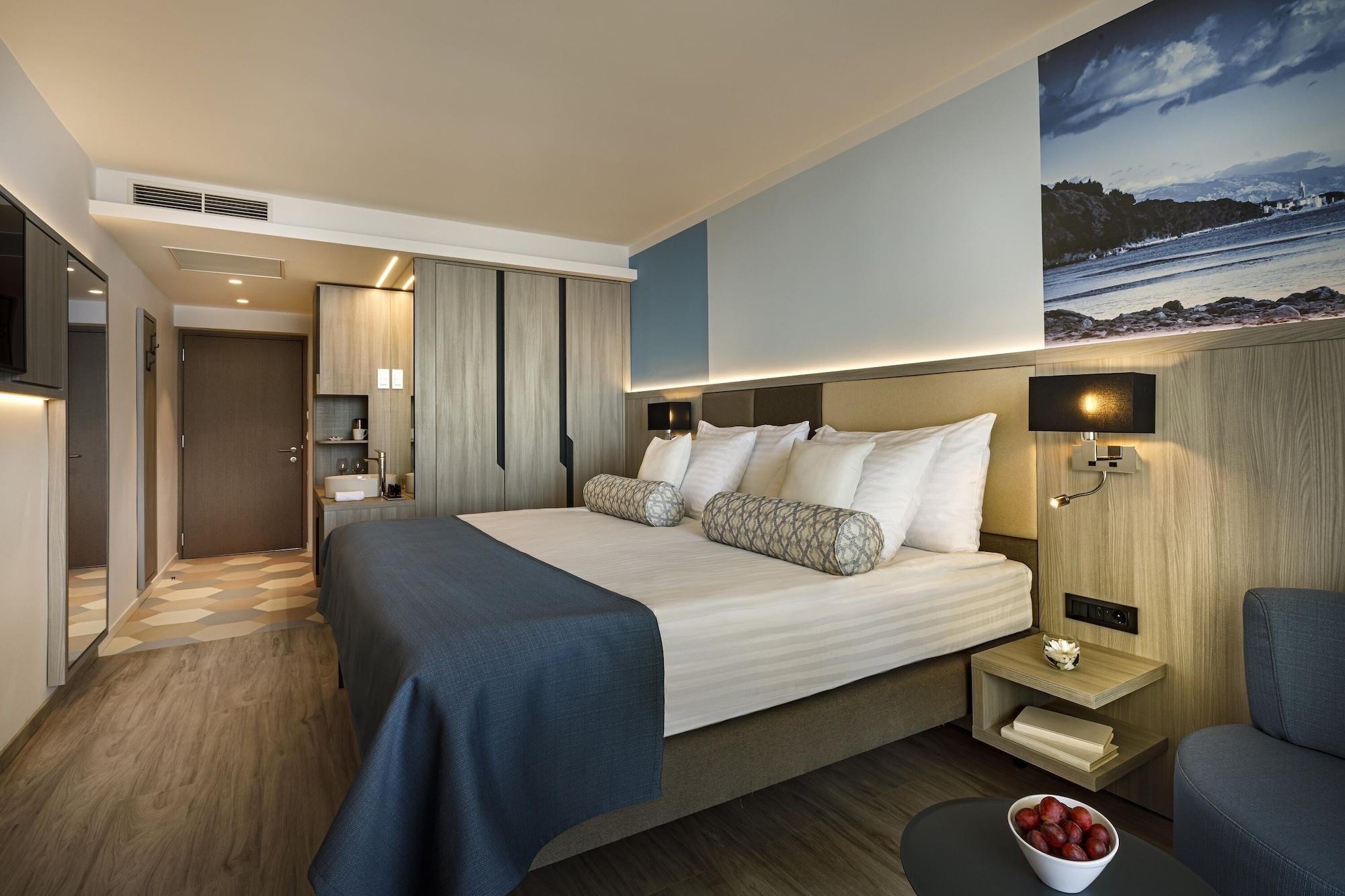 Hotel Valamar Carolina Hotel&villas 4*