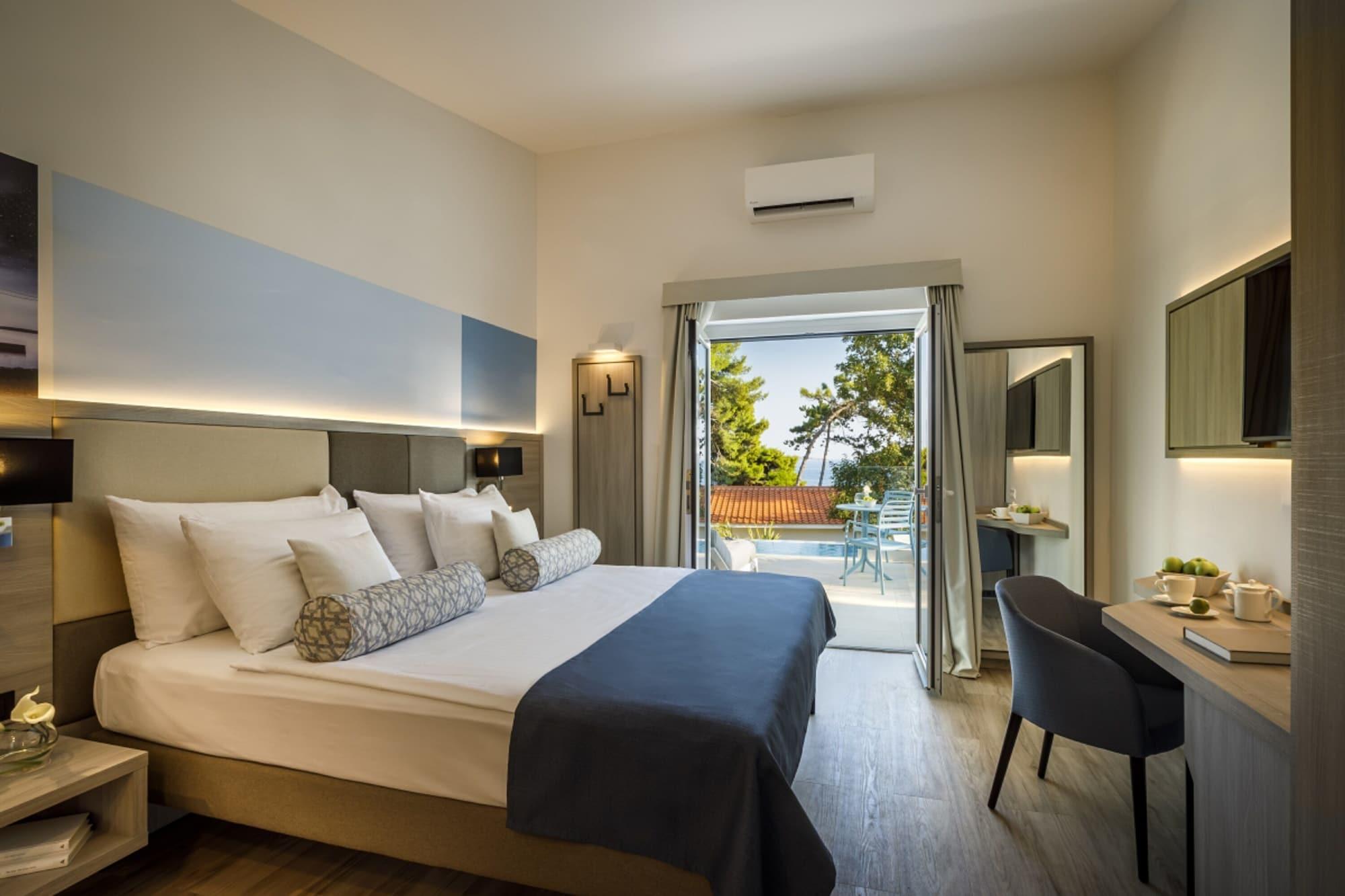 Valamar Carolina & Hotel 4*